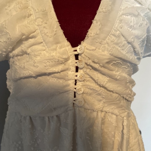 White maxi dress - Picture 2 of 8